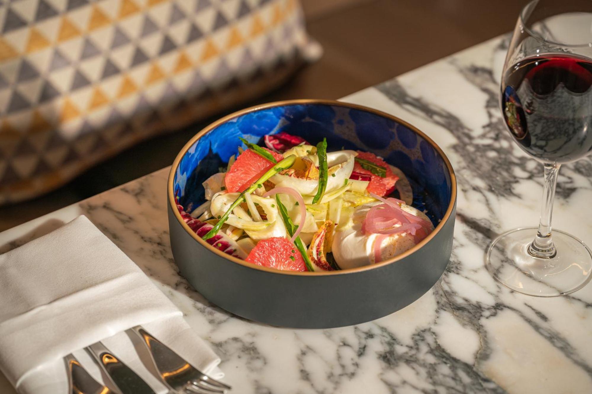 Sanderson Λονδίνο Εξωτερικό φωτογραφία A salad at the restaurant