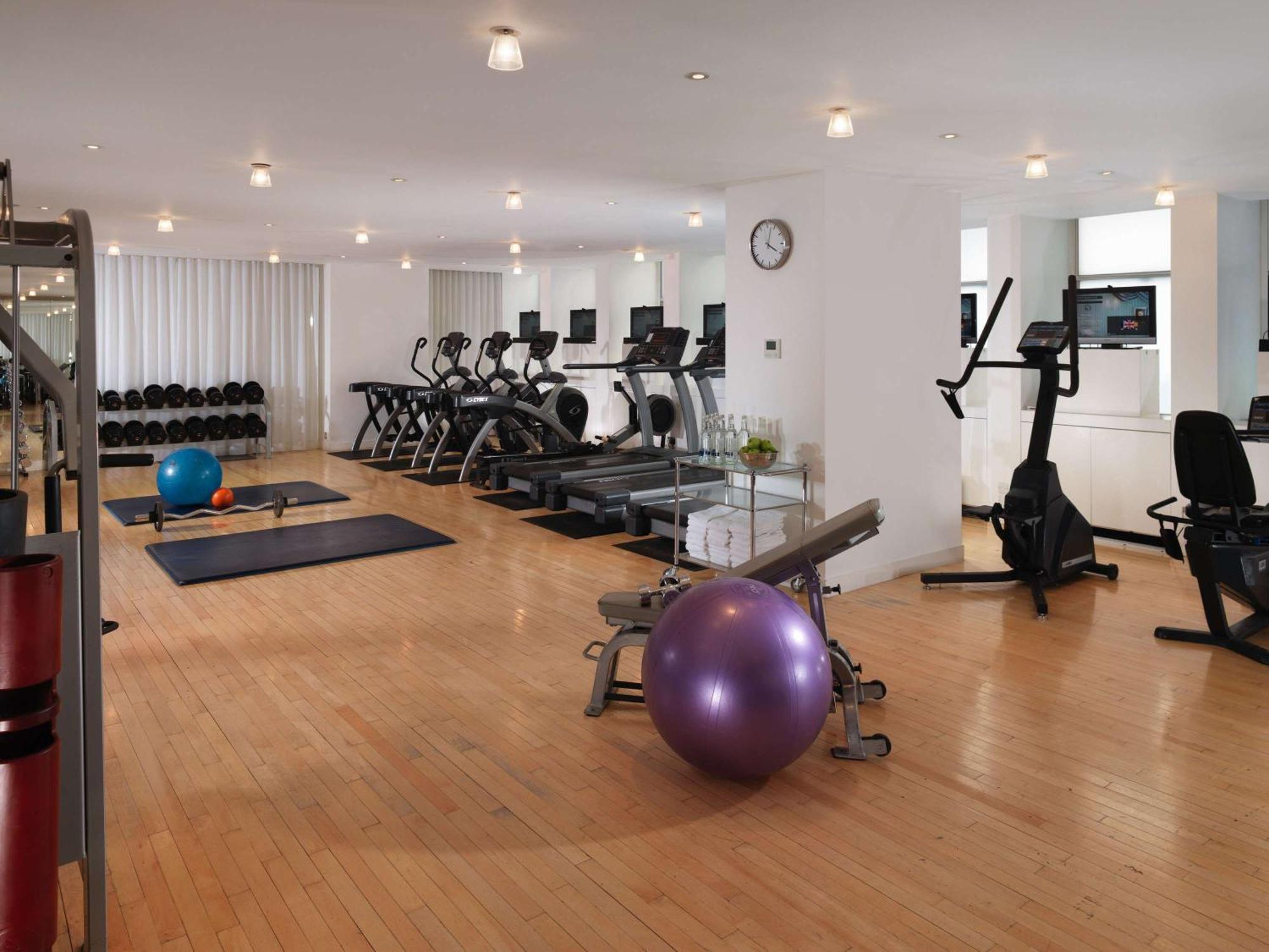 Sanderson Λονδίνο Εξωτερικό φωτογραφία A gym
